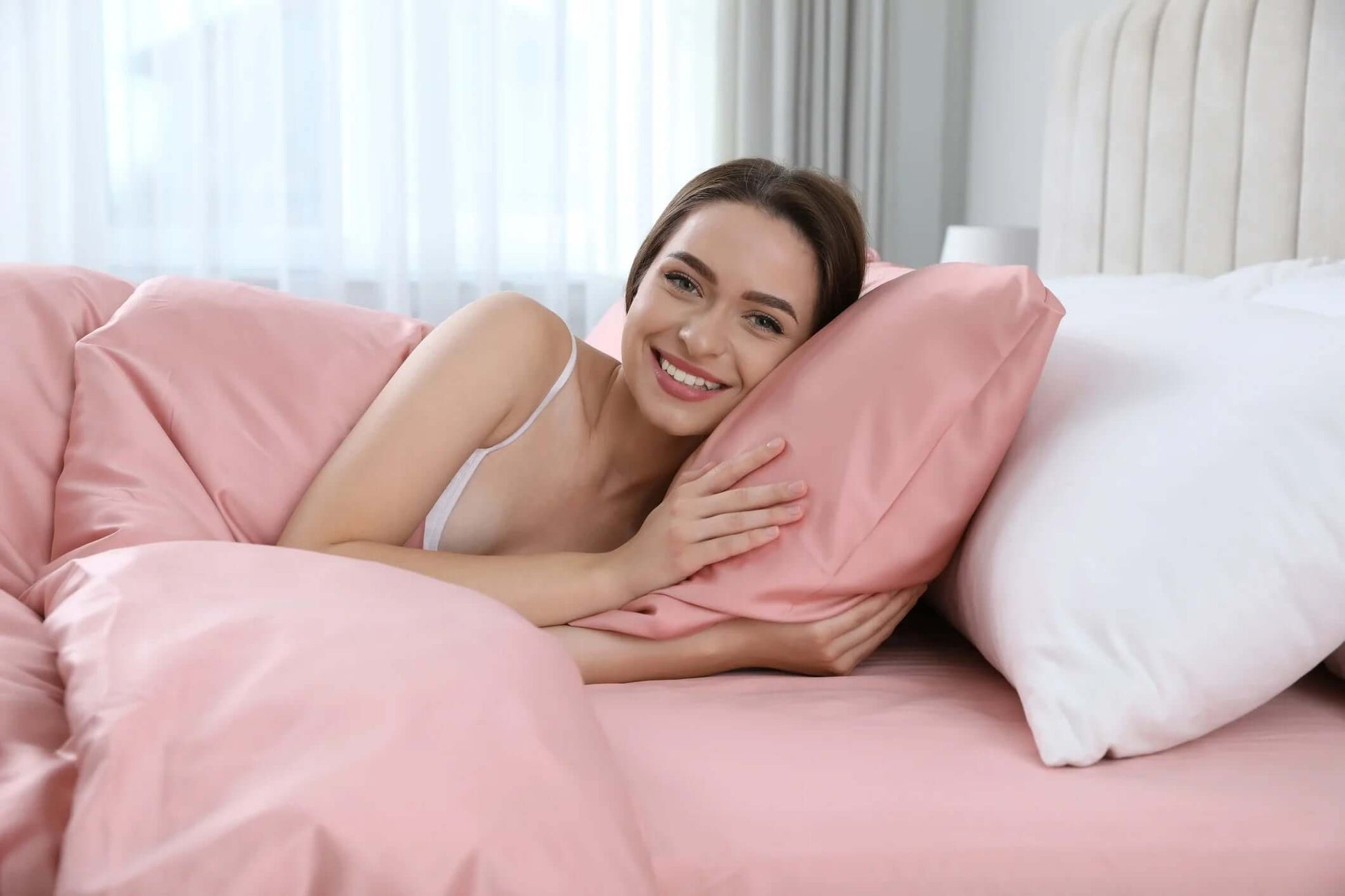 DreamSilk™ Pillowcase - Blanket & Bloom